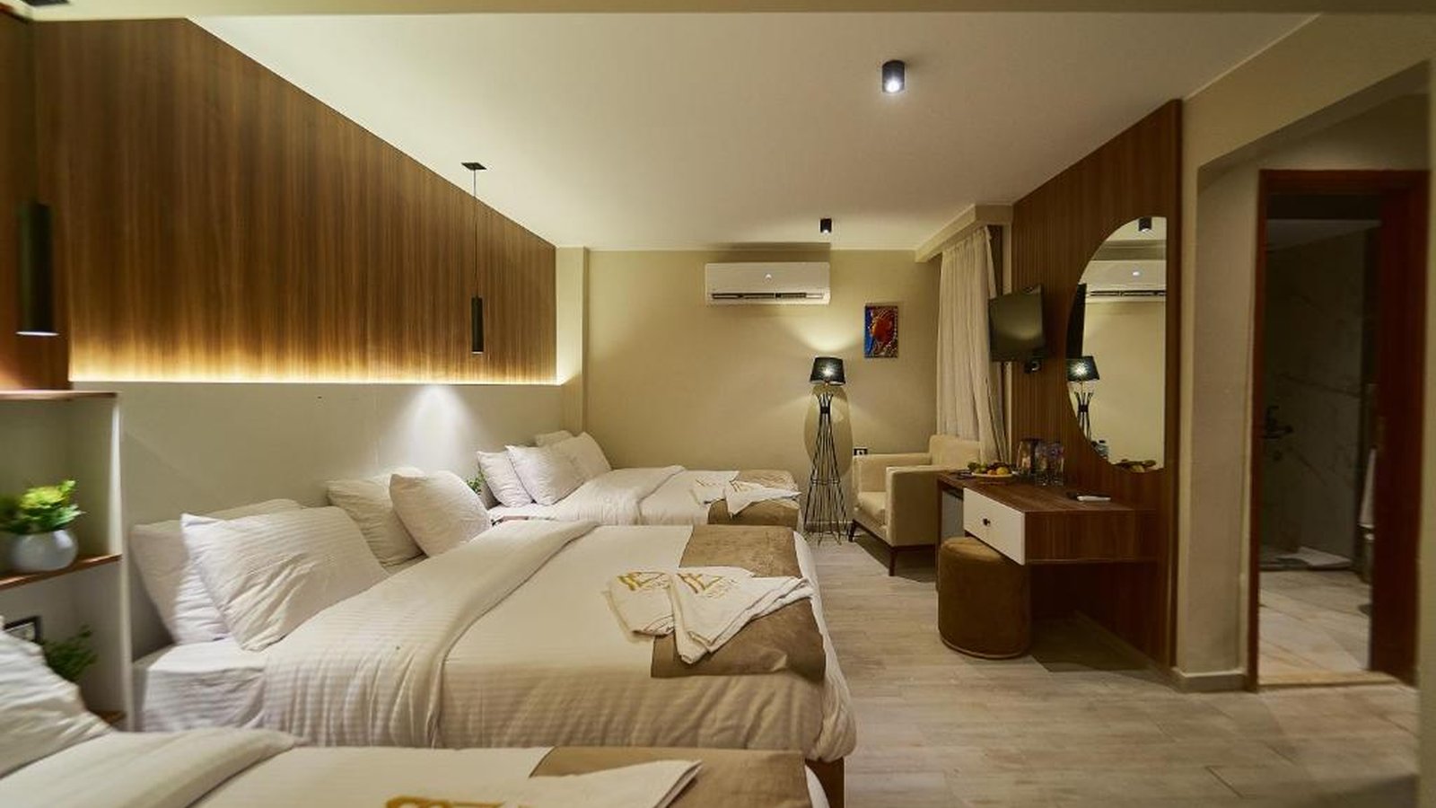 Panorama Pyramid Hotel