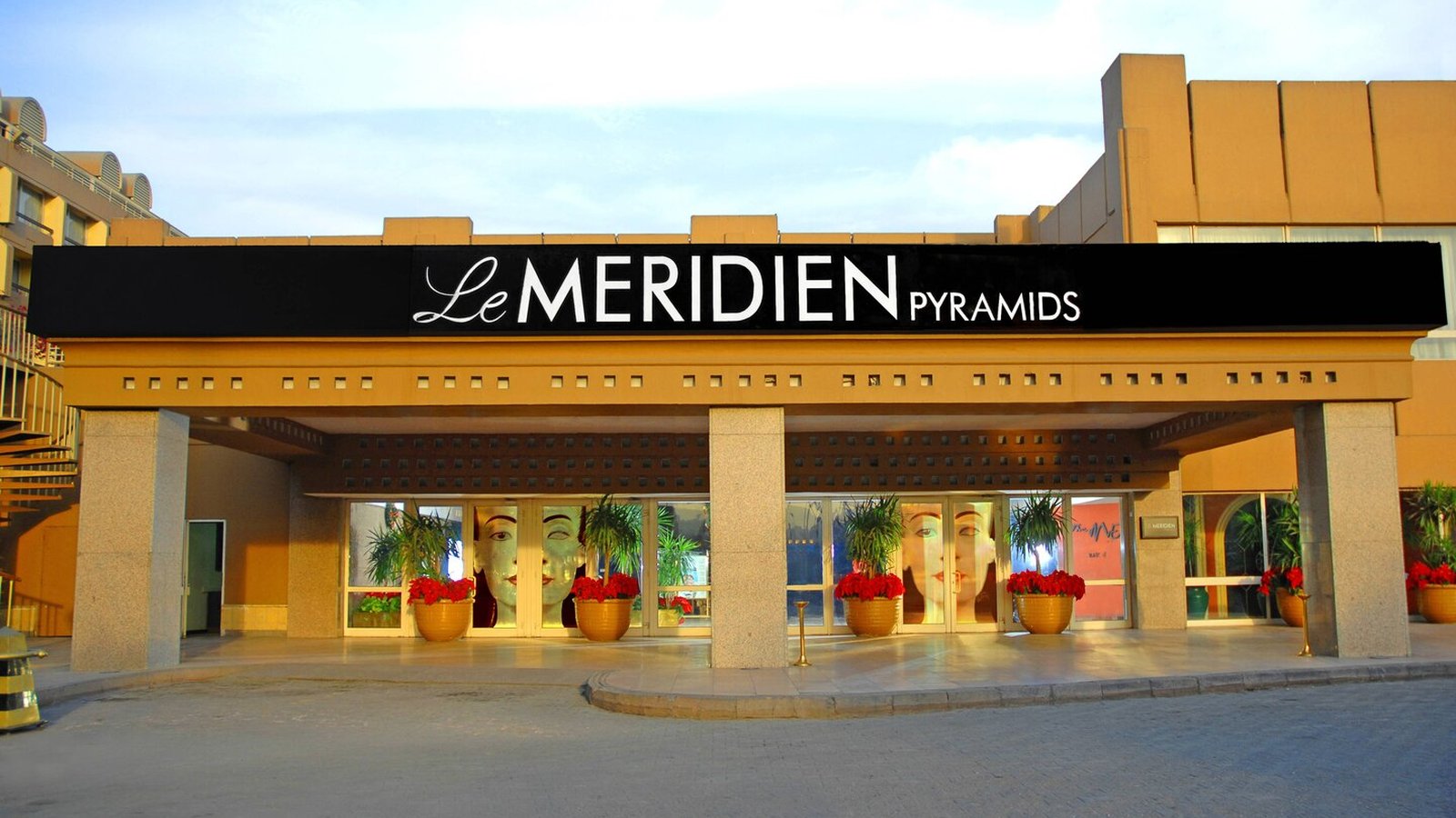 Le Méridien Pyramids Hotel & Spa