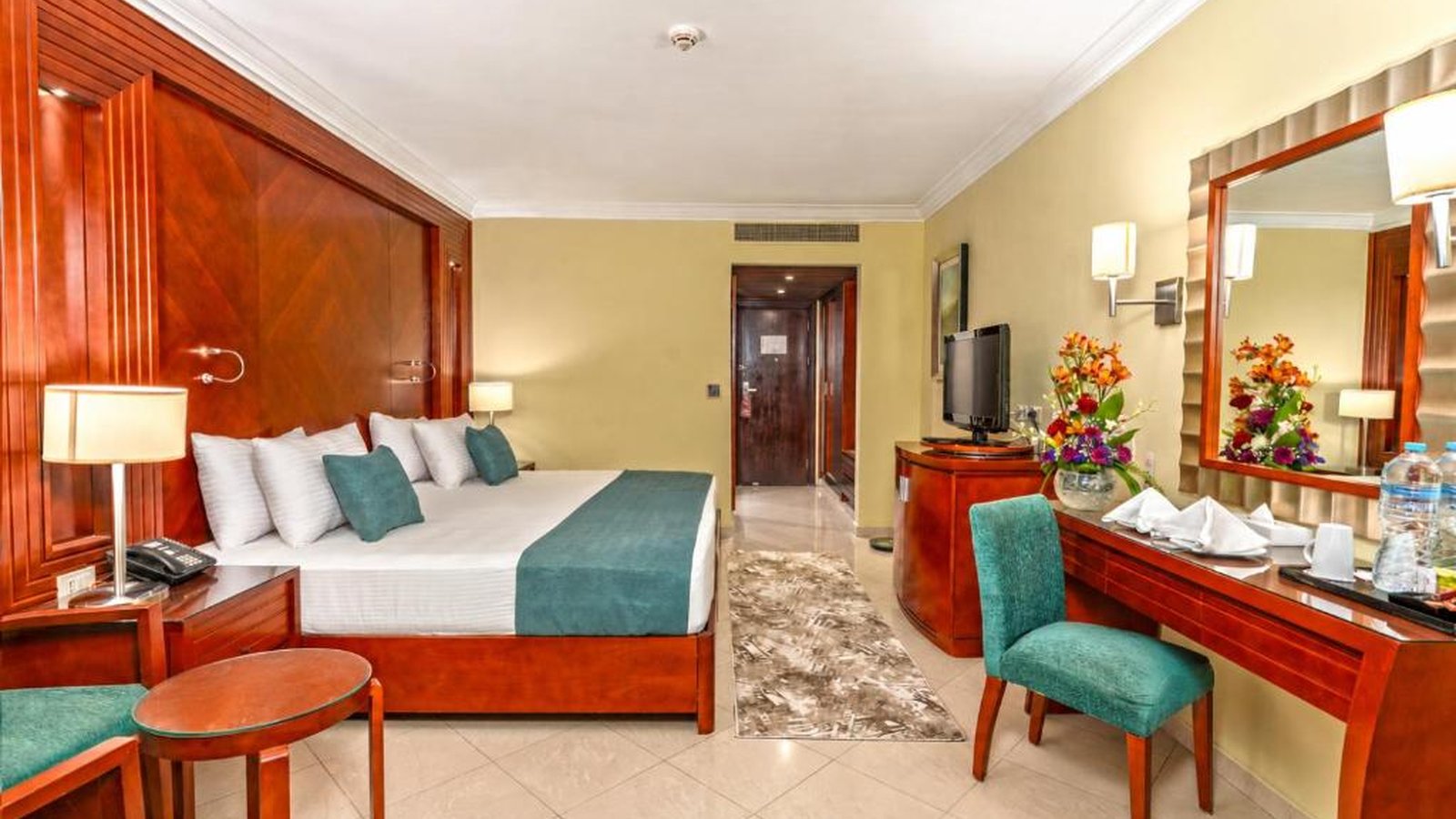 Xperience Sea Breeze Resort