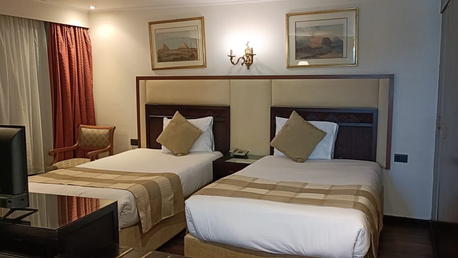 M-S QUEEN TI-YI NILE CRUISE